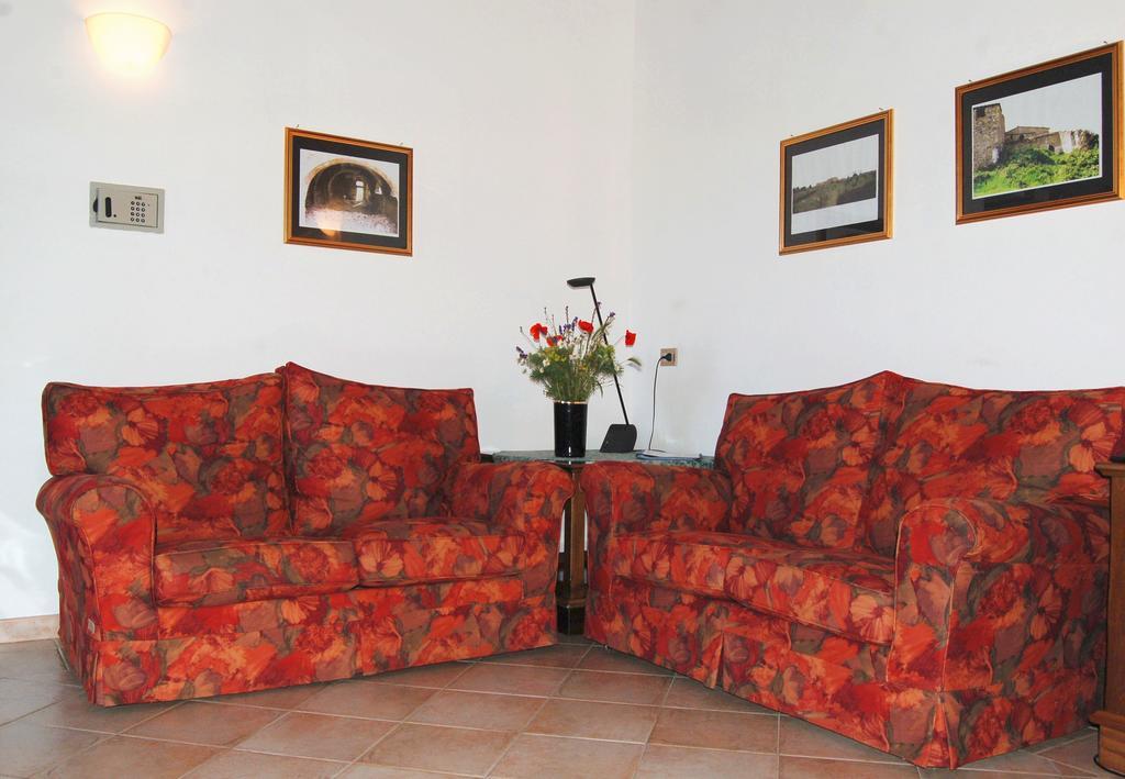 Le Valli Aparthotel Pomarance Habitación foto